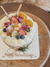 Load image into Gallery viewer, Our hero Papa | 地表最强老爸 (1/9-3/9) Premium fresh fruits Cake
