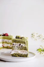 Load image into Gallery viewer, Matcha with Red Bean
