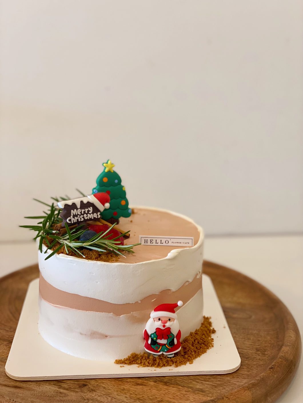 Cozy Little Christmas Cake